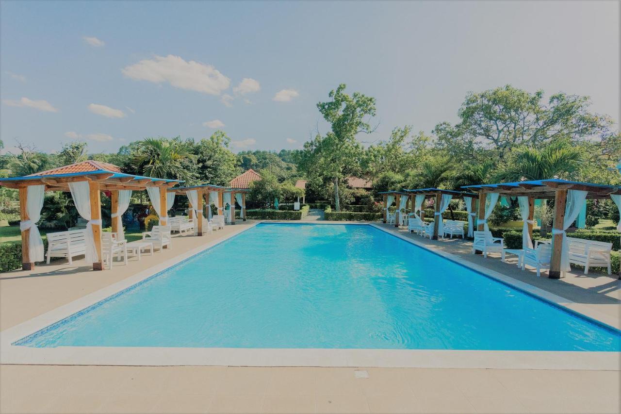 Rancho Guacamayos Hotel & Restaurantes Bonao ภายนอก รูปภาพ