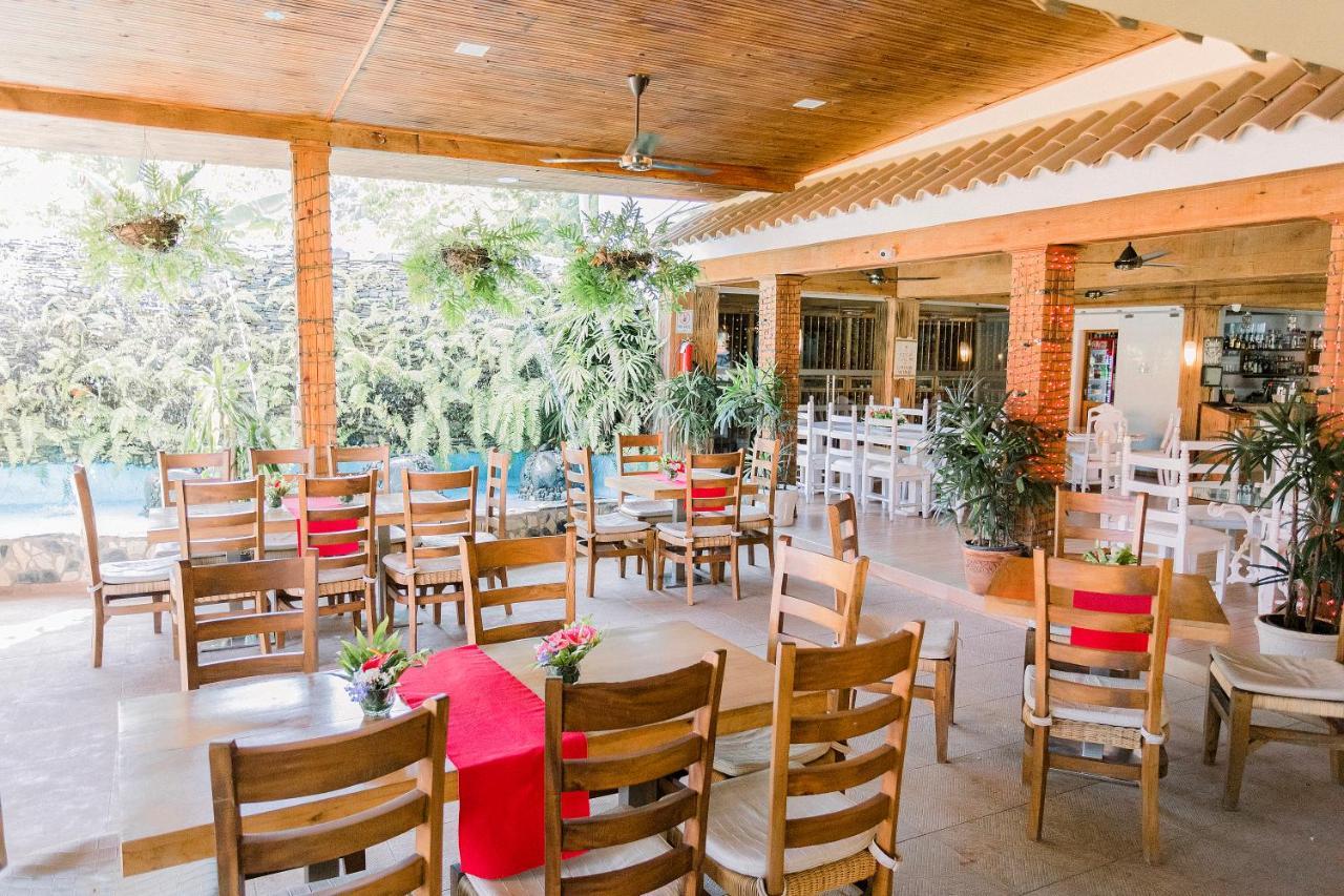Rancho Guacamayos Hotel & Restaurantes Bonao ภายนอก รูปภาพ