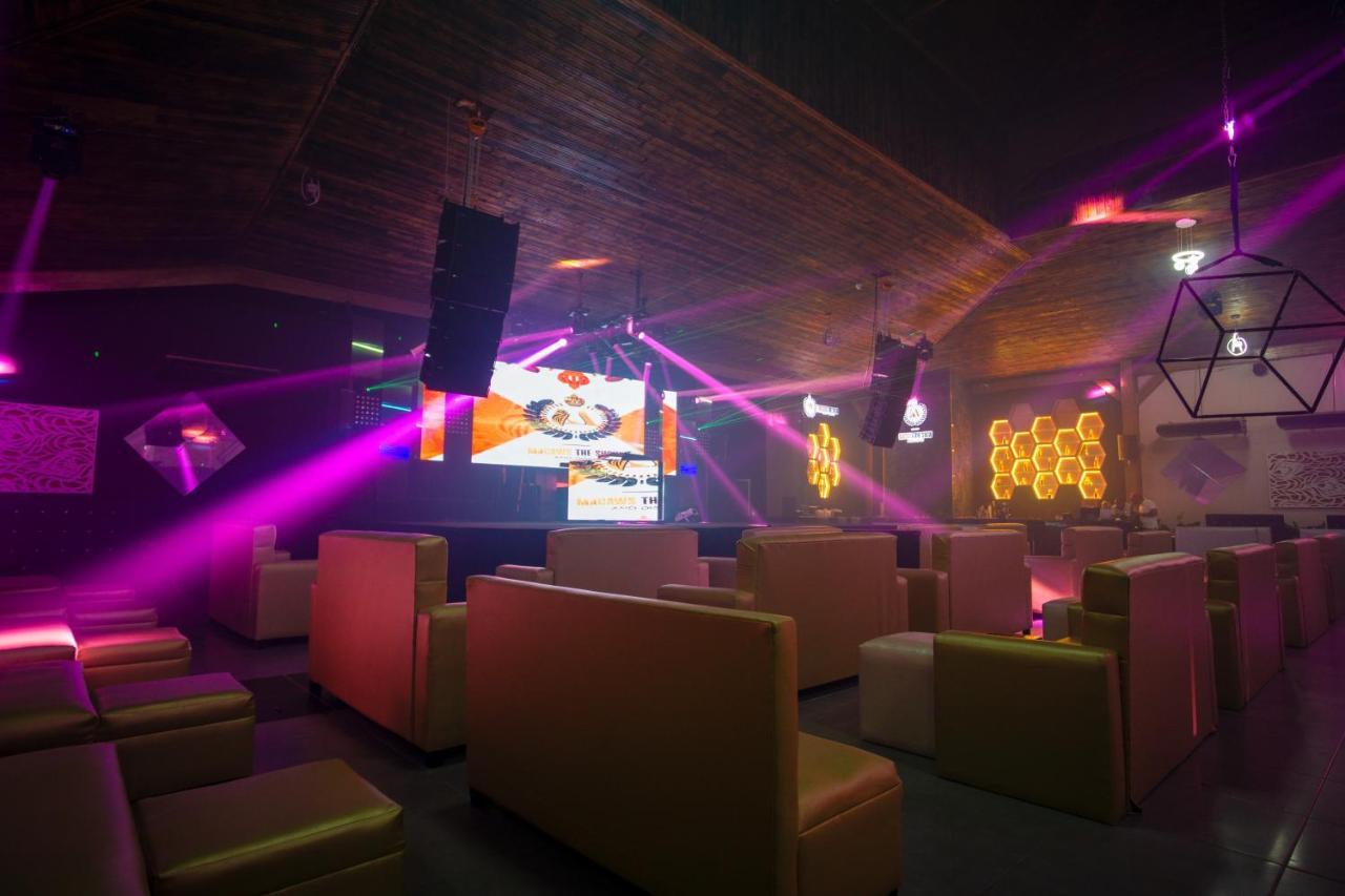 Rancho Guacamayos Hotel & Restaurantes Bonao ภายนอก รูปภาพ