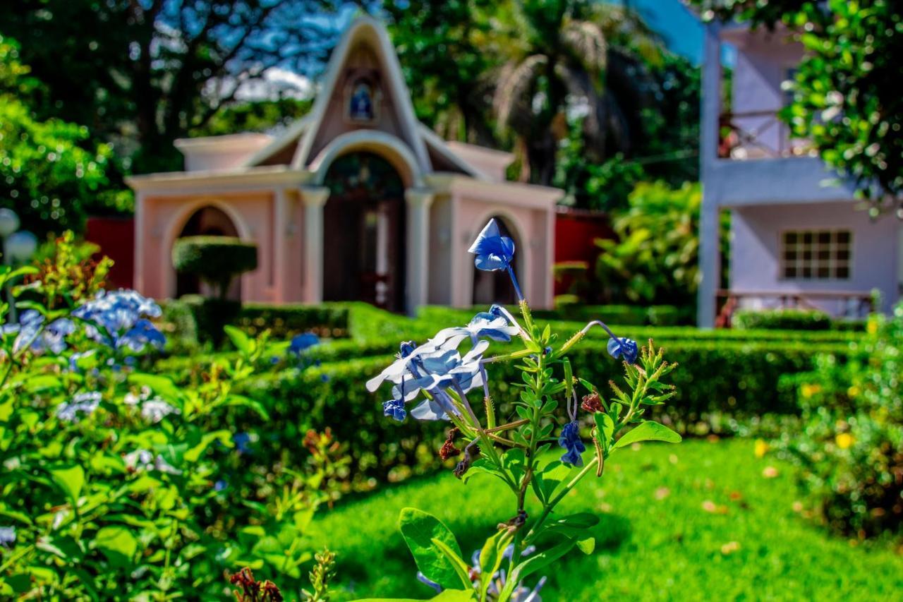 Rancho Guacamayos Hotel & Restaurantes Bonao ภายนอก รูปภาพ