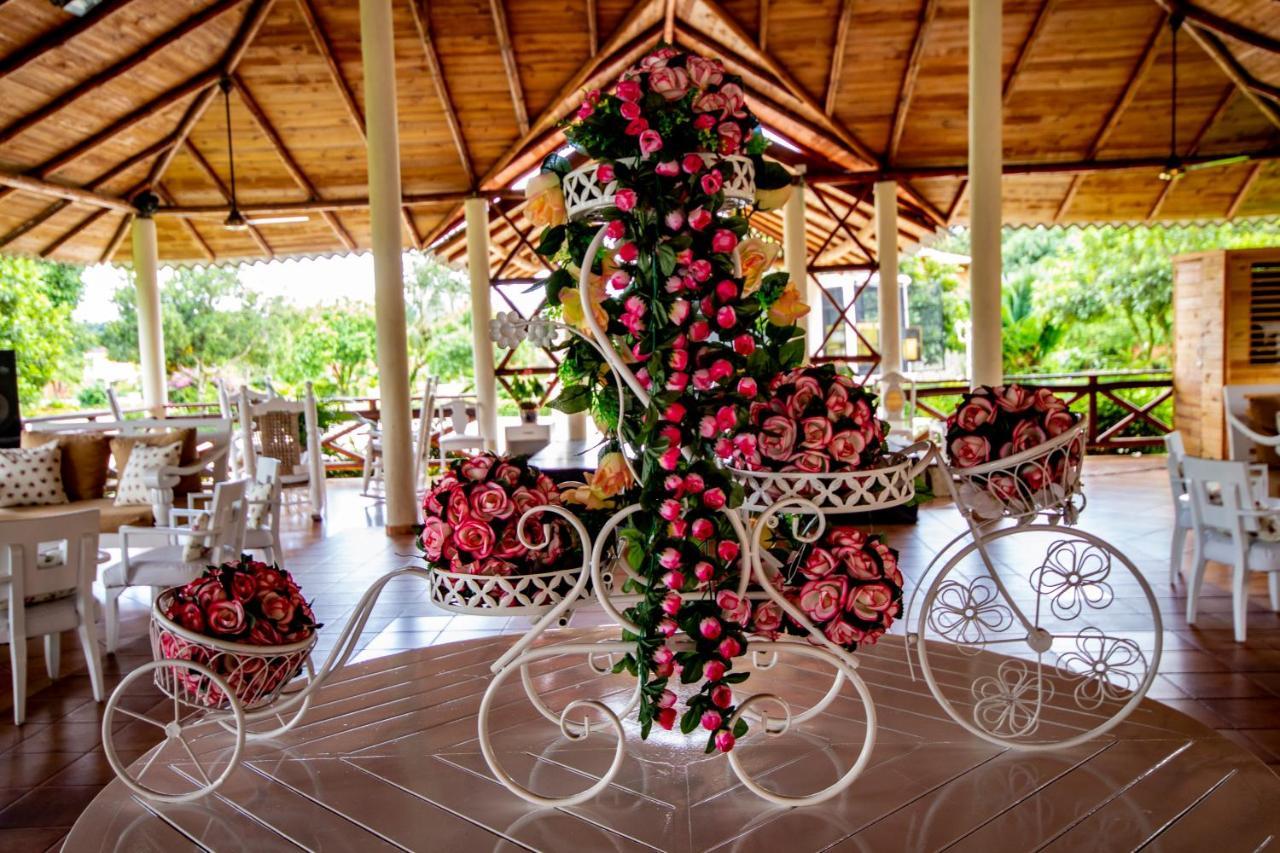 Rancho Guacamayos Hotel & Restaurantes Bonao ภายนอก รูปภาพ