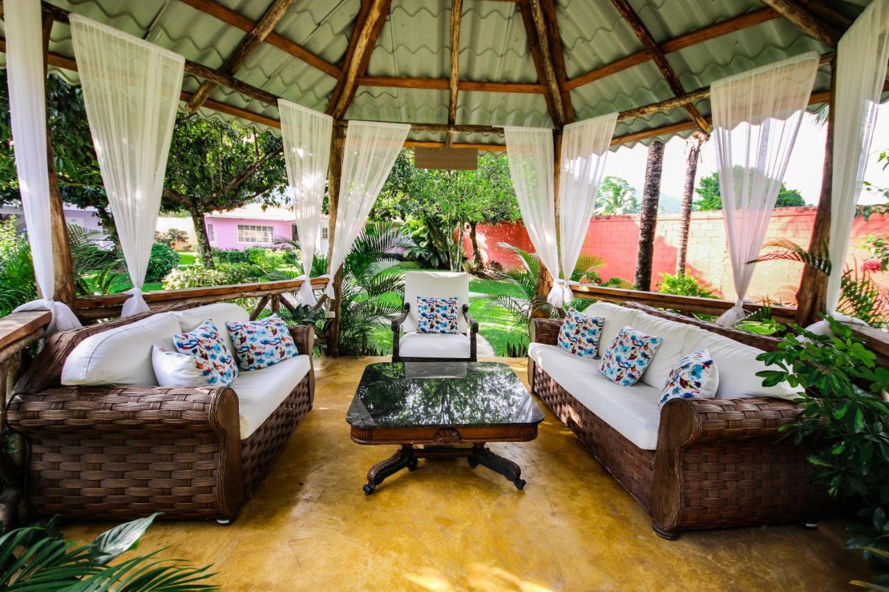 Rancho Guacamayos Hotel & Restaurantes Bonao ภายนอก รูปภาพ